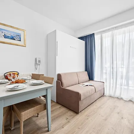 Family Resort Del Mar Banjole Room photo