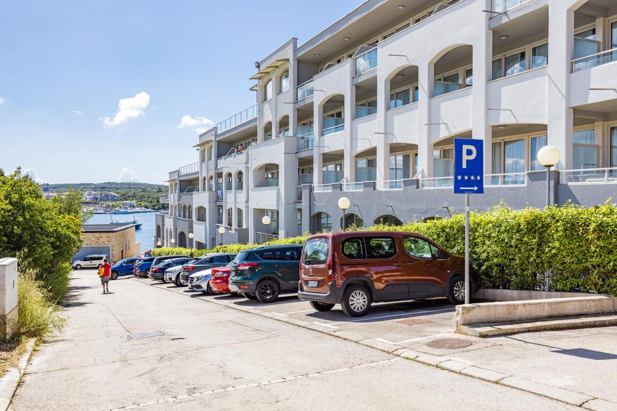 Family Del Mar Hotel apartamentowy 4*
