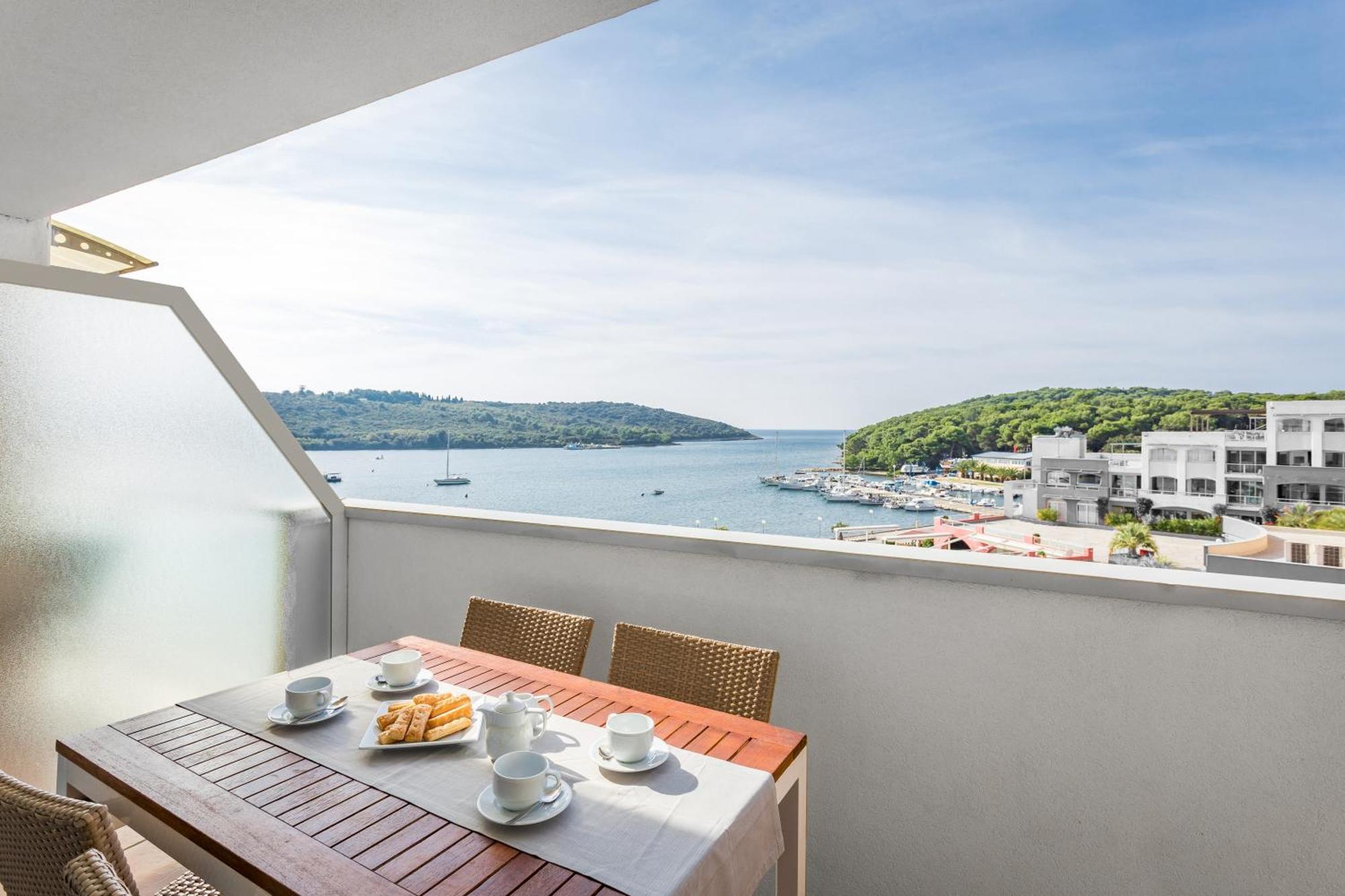 Family Del Mar Hotel apartamentowy